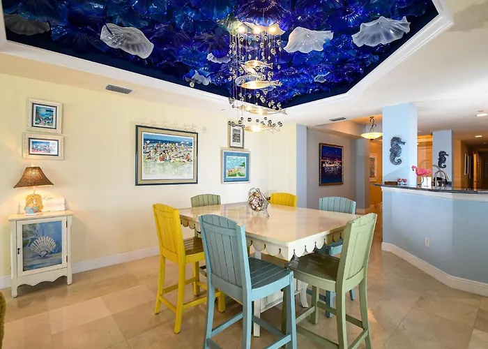 Chateaus On White Sands 502 Beachfront Apartment