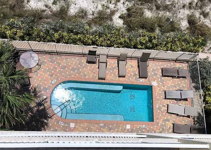 Chateaus On White Sands 502 Beachfront Apartment